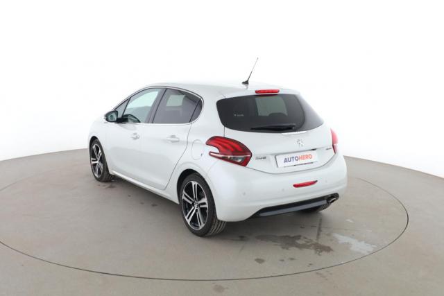Peugeot 208 image 7