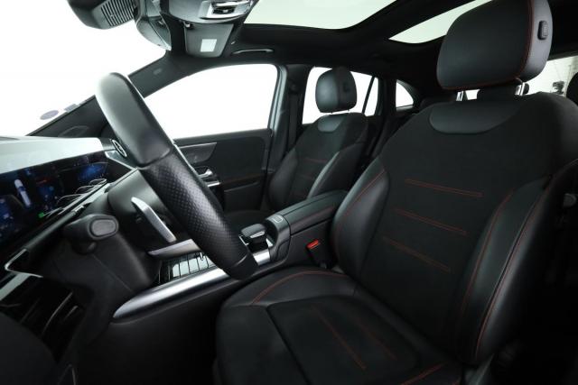 Mercedes Benz Gla image 3