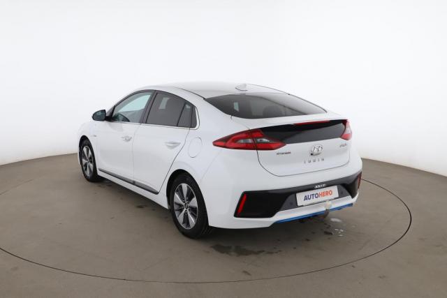 Hyundai Ioniq image 3