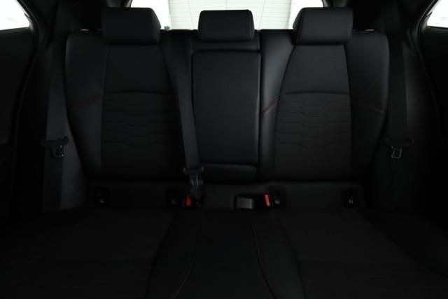 Toyota Corolla image 9