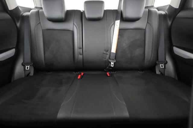 Suzuki Vitara image 2