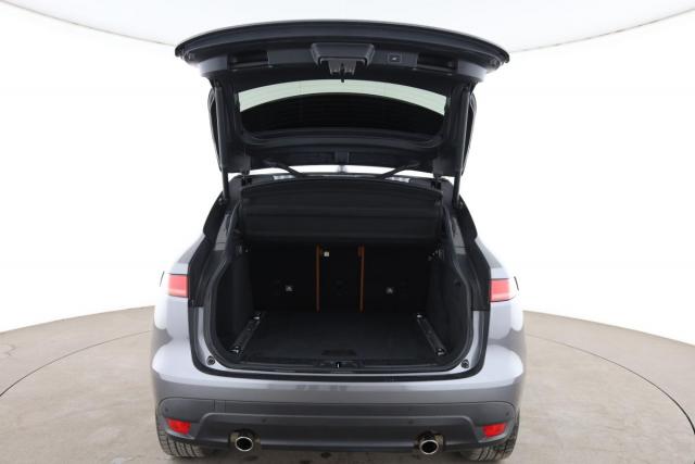 Jaguar F-Pace image 3