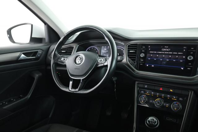 Volkswagen T-Roc image 6