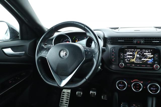 Alfa Romeo Giulietta image 3