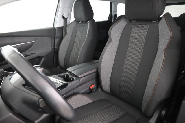 Peugeot 5008 image 4