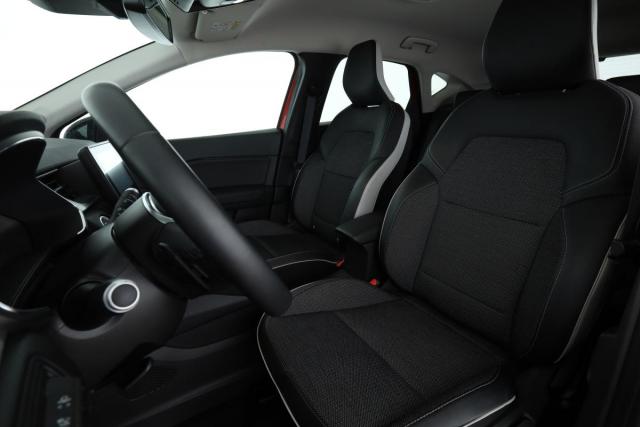 Renault Captur image 8