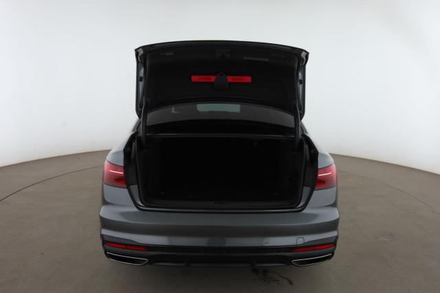 Audi A4 image 3