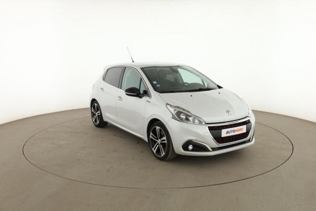 Peugeot 208 image 8