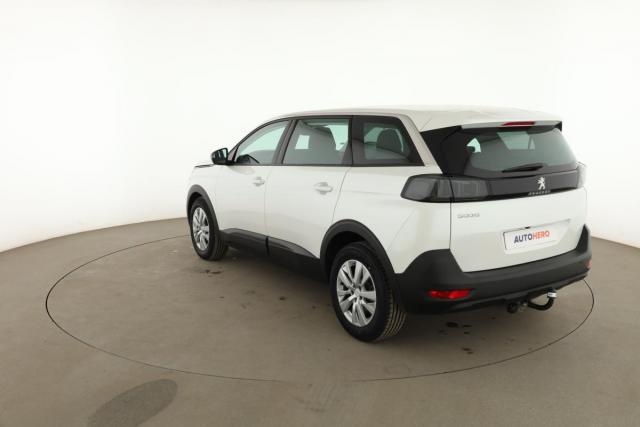 Peugeot 5008 image 1