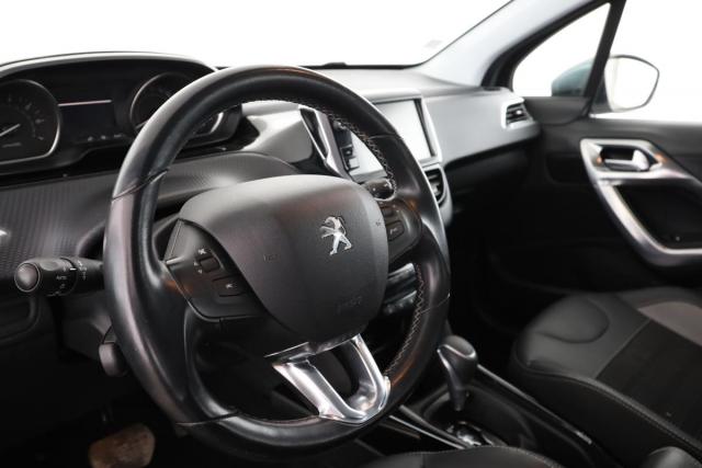 Peugeot 2008 image 4