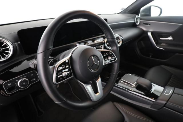 Mercedes Benz Cla image 5