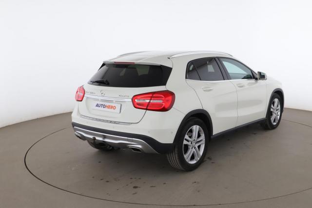 Mercedes Benz Gla image 4