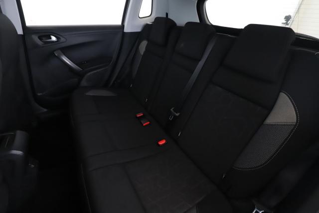 Peugeot 2008 image 4