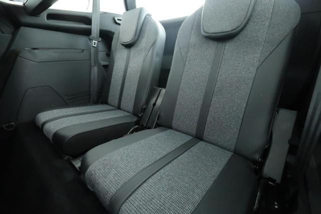 Peugeot 5008 image 3