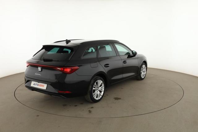 Seat Leon image 3