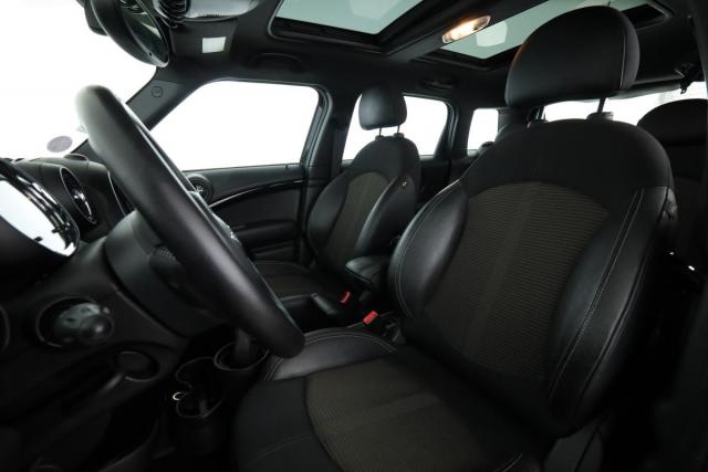 Mini Countryman image 8