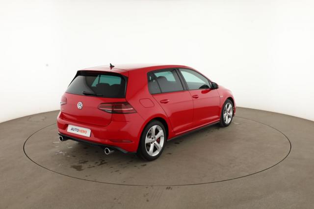 Volkswagen Golf image 3