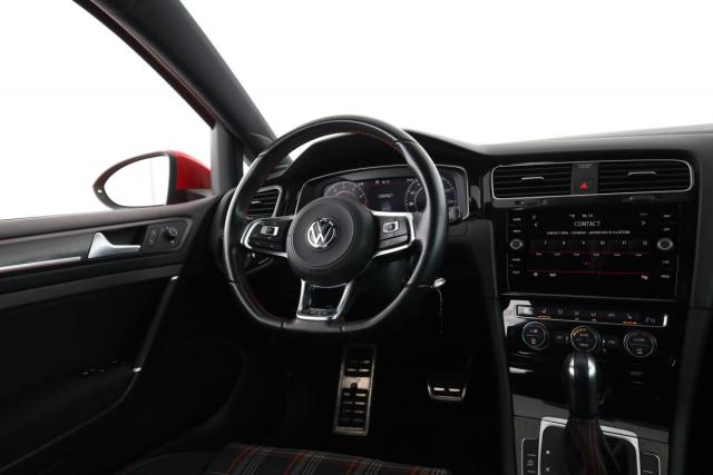 Volkswagen Golf image 8