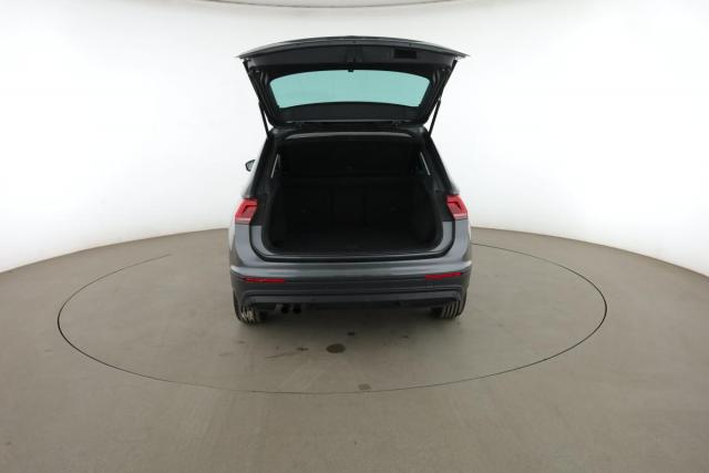 Volkswagen Tiguan image 8