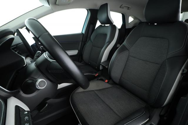 Renault Captur image 8