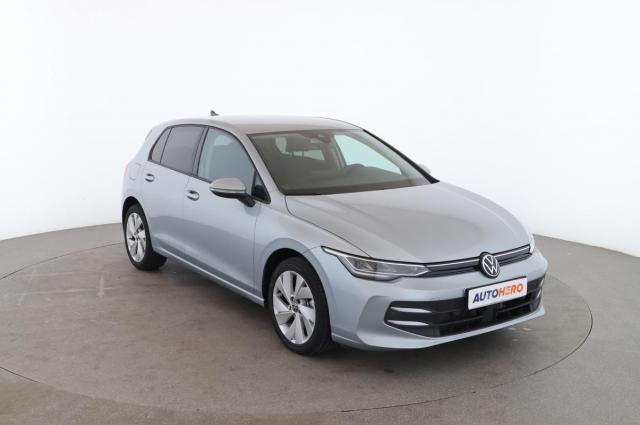 Volkswagen Golf image 8