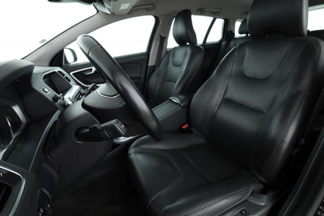 Volvo V60 image 4