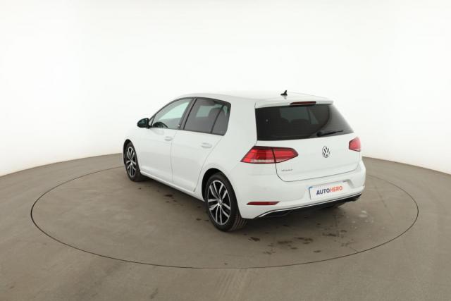 Volkswagen Golf image 5