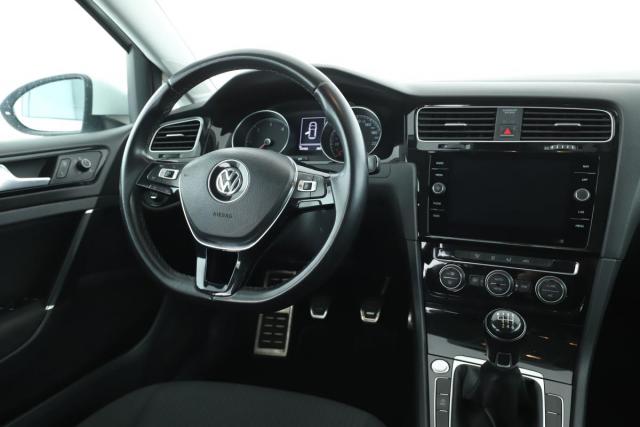 Volkswagen Golf image 7