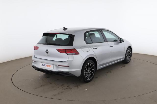 Volkswagen Golf image 4