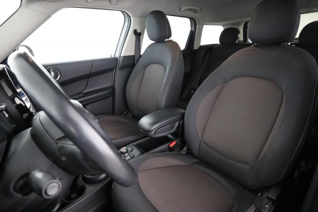 Mini Countryman image 9