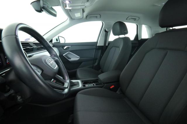Audi Q3 image 9