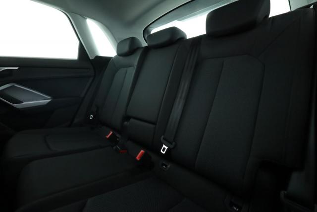 Audi Q3 image 2