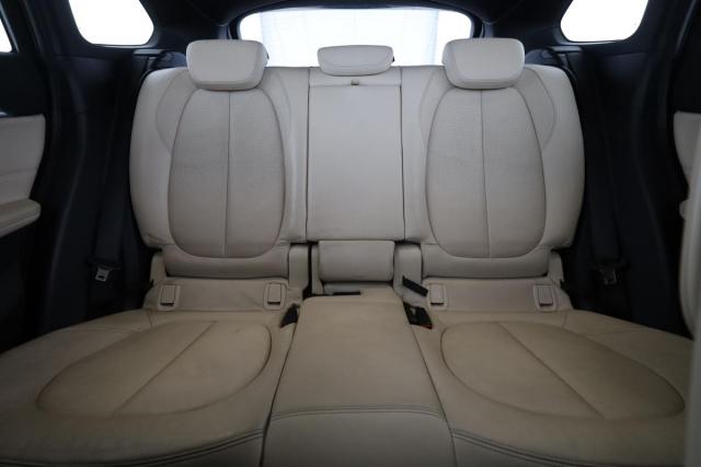 Bmw X1 image 8
