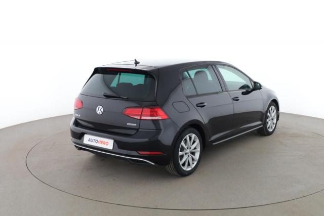 Volkswagen Golf image 1