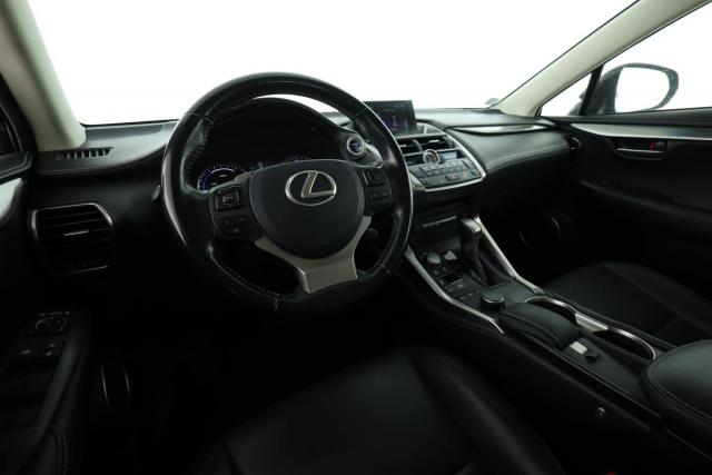 Lexus Nx image 4