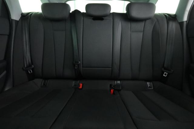 Audi A4 Avant image 8