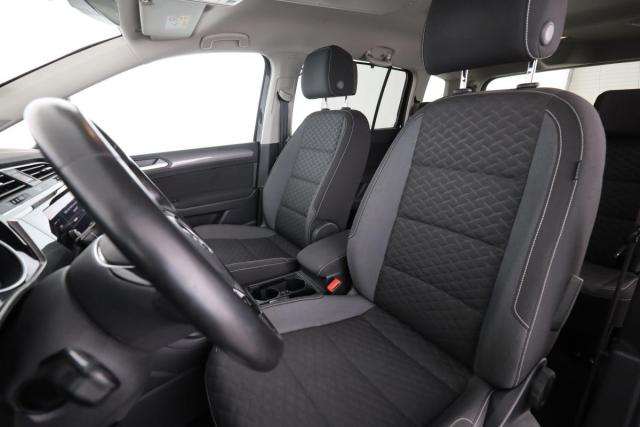 Volkswagen Touran image 9