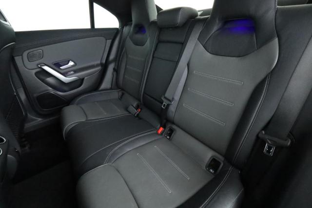 Mercedes Benz Cla image 5