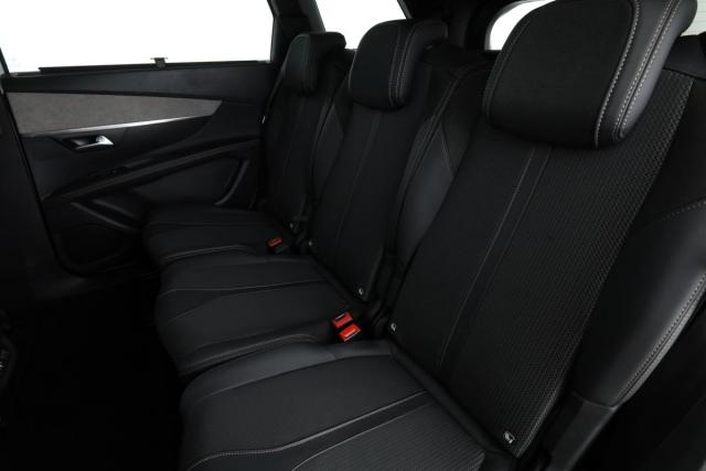 Peugeot 5008 image 6