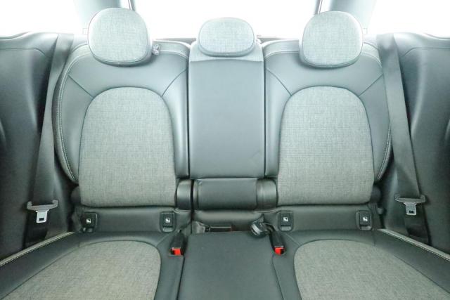 Mini Countryman image 8