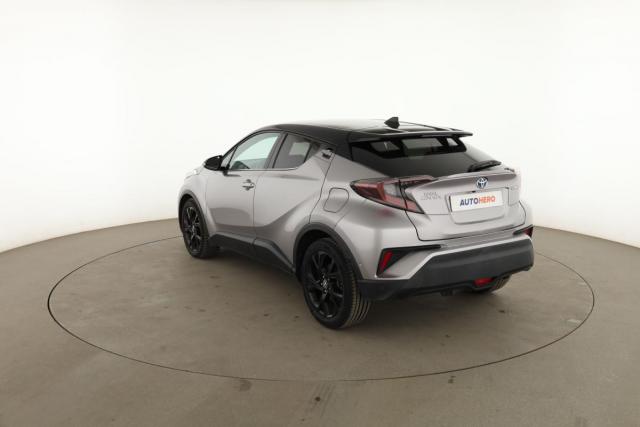 Toyota C-Hr image 6