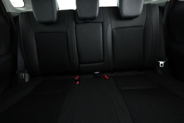 Suzuki S-Cross image 8