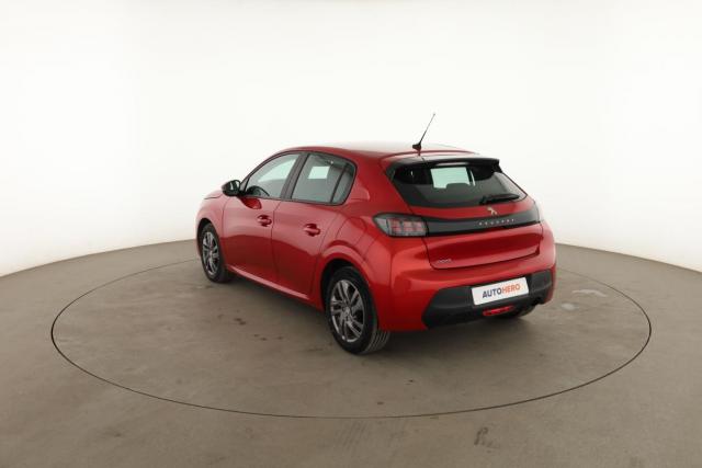 Peugeot 208 image 1
