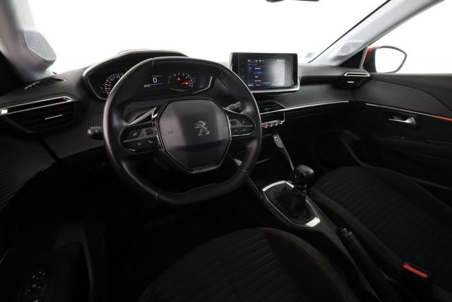 Peugeot 208 image 6