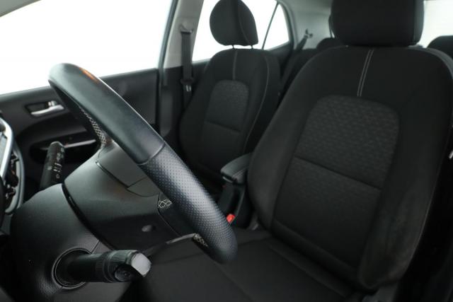 Kia Picanto image 9