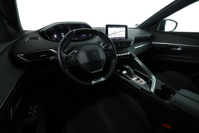 Peugeot 3008 image 2