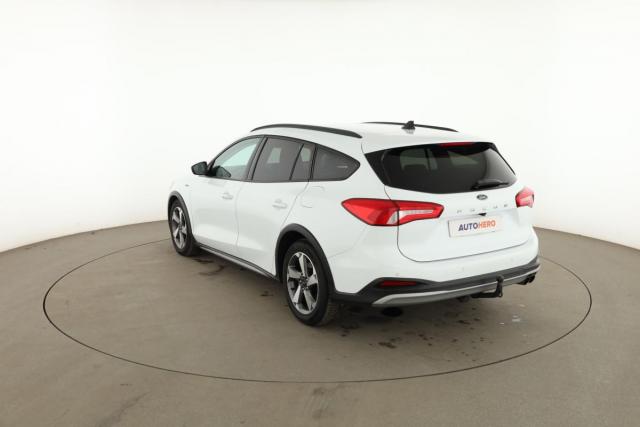 Ford Focus image 9