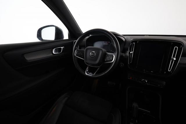 Volvo Xc40 image 9