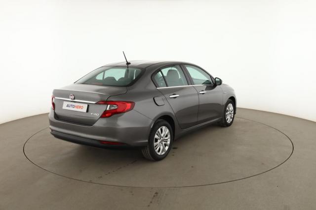 Fiat Tipo image 2