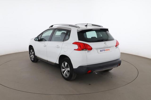Peugeot 2008 image 2